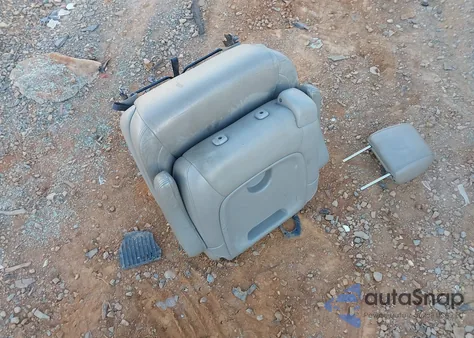 2008 Toyota Sienna Limited z USA, uszkodzony, nr VIN 5TDZK22C98S217513